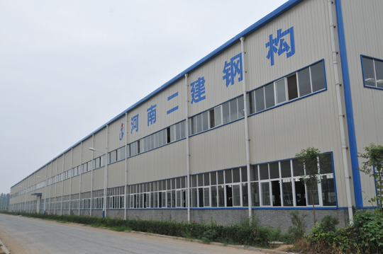 新建成的廠房