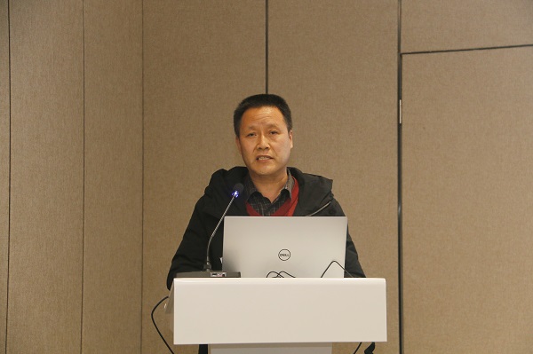 新鄉(xiāng)市科學(xué)技術(shù)協(xié)會學(xué)會部部長安志洪講話.jpg
